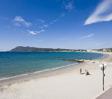 App. 5mn Ds Plages A Pied Апартаменты